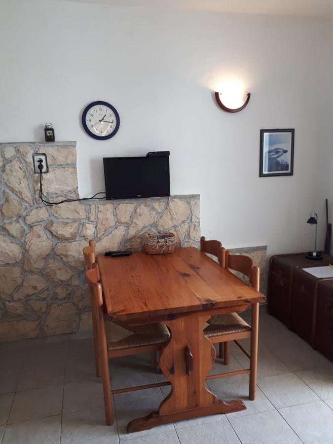Apartmani Sikic 메타이나 외부 사진